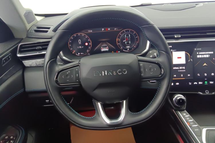 Used Lynk & Co 05 2020 2.0TD Two-Wheel Drive Shine Halo Steering Wheel