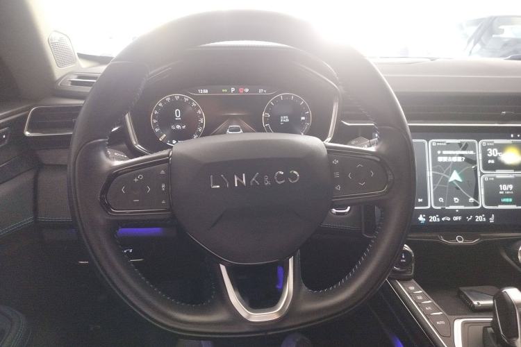 Used Lynk & Co 05 2020 2.0TD Two-Wheel Drive Shine Halo Steering Wheel