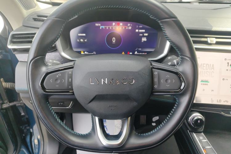 Used Lynk & Co 05 2020 2.0TD Two-Wheel Drive Shine Halo Steering Wheel