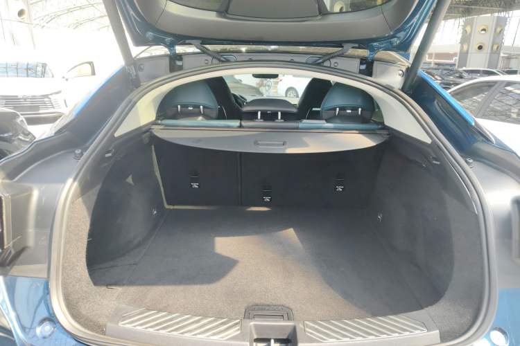 Used Lynk & Co 05 2020 2.0TD Two-Wheel Drive Shine Halo Trunk