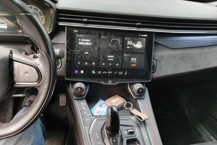 Used Lynk & Co 05 2020 2.0TD Four-Wheel Drive HypeHalo Audio And AC Panel