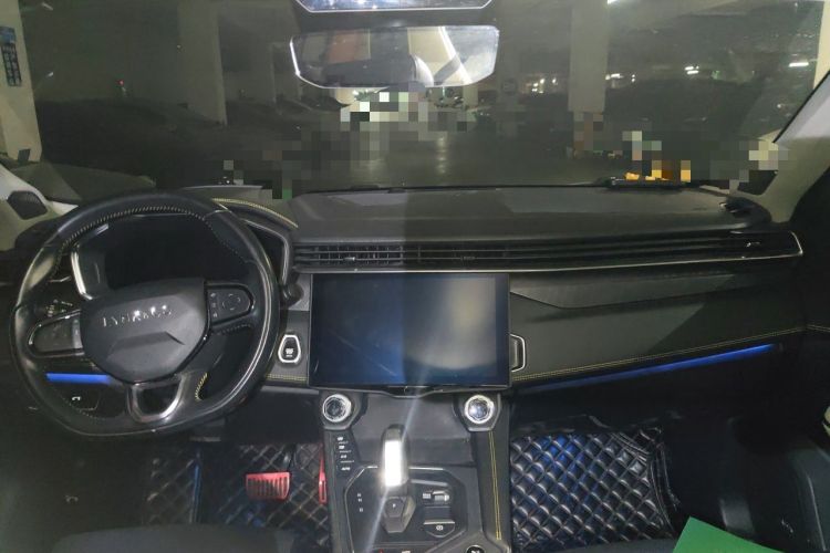 Used Lynk & Co 05 2020 2.0TD Two-Wheel Drive Shine Halo Center Console