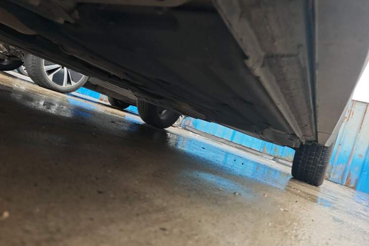 Used Lynk & Co 05 2020 2.0TD Two-Wheel Drive Shine Halo Chassis Front Left