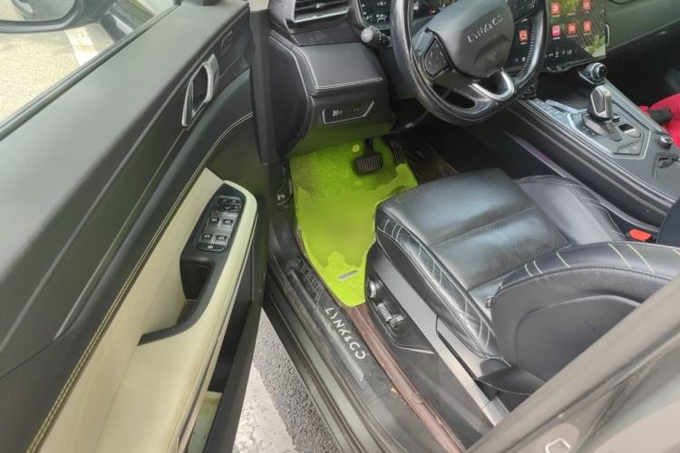 Used Lynk & Co 05 2020 2.0TD Two-Wheel Drive Shine Halo Driver Seat