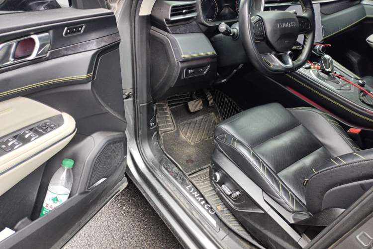 Used Lynk & Co 05 2020 2.0TD Two-Wheel Drive Shine Halo Driver Seat