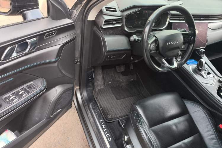Used Lynk & Co 05 2020 2.0TD Two-Wheel Drive Shine Halo Driver Seat