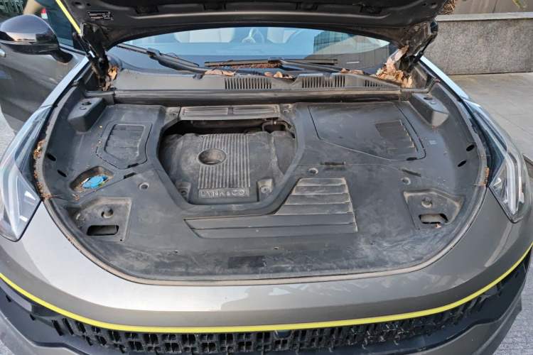 Used Lynk & Co 05 2020 2.0TD Two-Wheel Drive Shine Halo Engine Bay