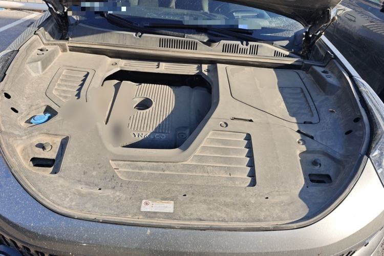 Used Lynk & Co 05 2020 2.0TD Four-Wheel Drive HypeHalo Engine Bay