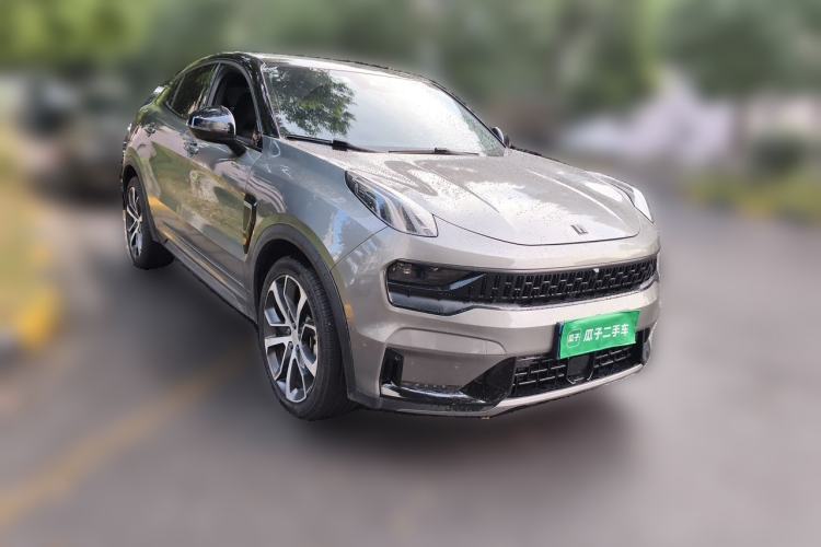 Used Lynk & Co 05 2020 2.0TD Four-Wheel Drive HypeHalo Front Right 45 Deg