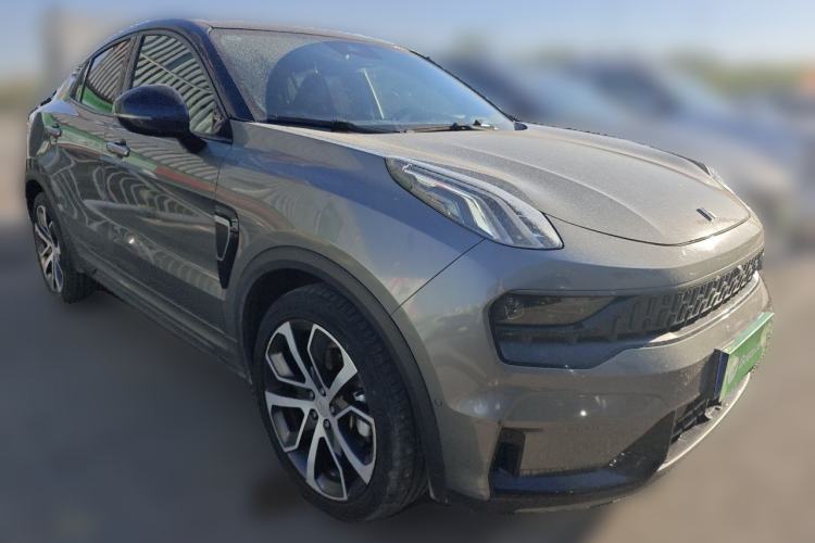 Used Lynk & Co 05 2020 2.0TD Four-Wheel Drive HypeHalo Front Right 45 Deg