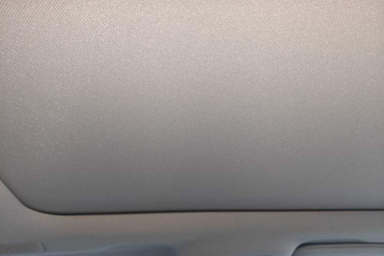 Used Lynk & Co 05 2020 2.0TD Two-Wheel Drive Shine Halo Headliner