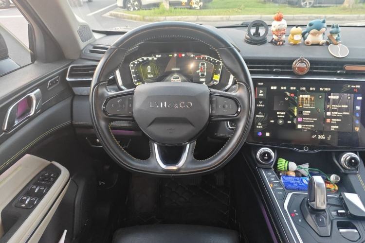 Used Lynk & Co 05 2020 2.0TD Two-Wheel Drive Shine Halo Steering Wheel