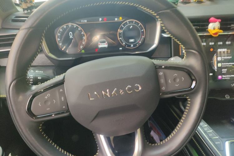 Used Lynk & Co 05 2020 2.0TD Two-Wheel Drive Shine Halo Steering Wheel