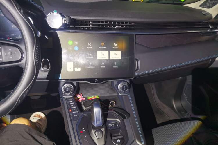 Used Lynk & Co 05 2020 2.0TD Two-Wheel Drive Shine Halo Audio And AC Panel