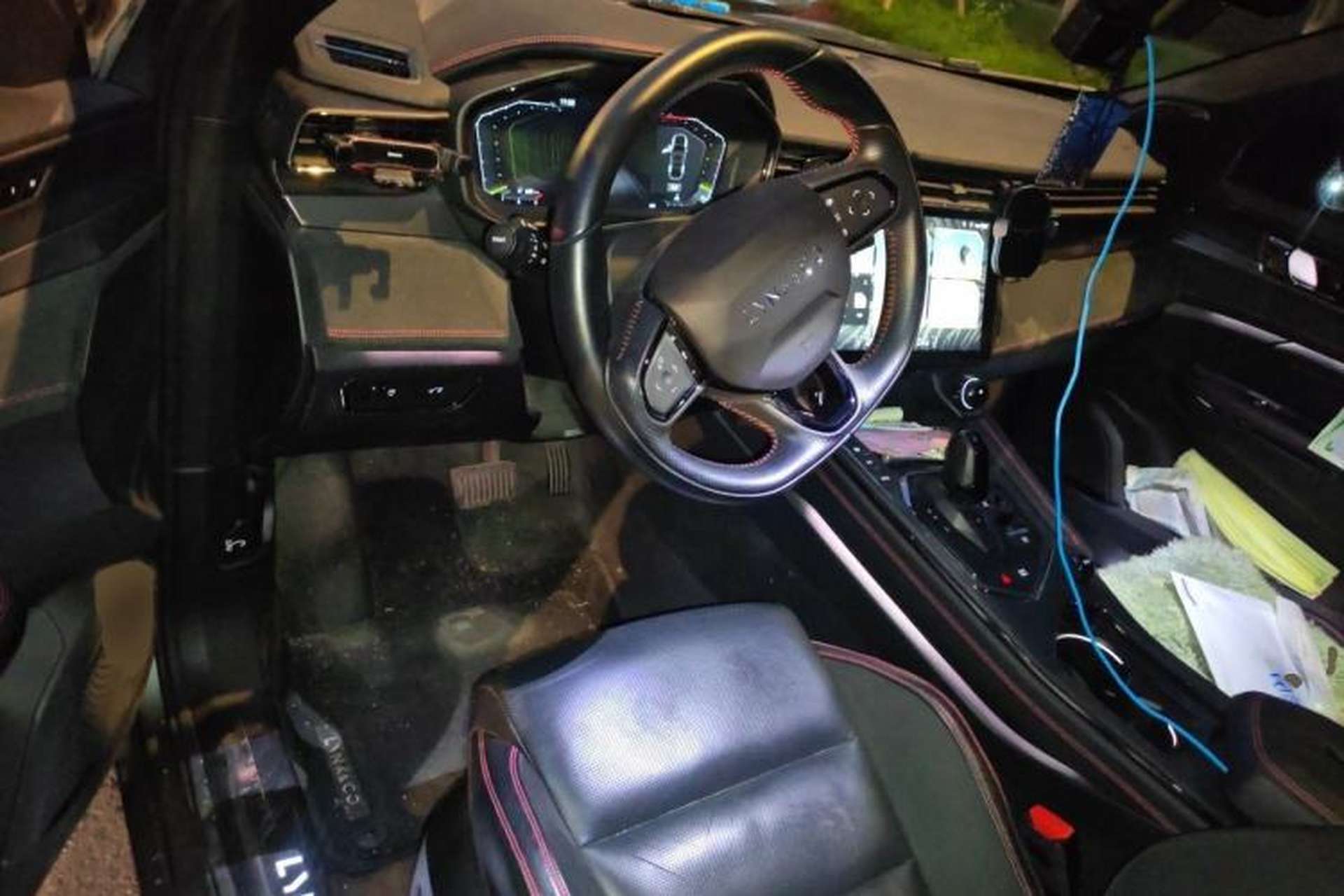 Used Lynk & Co 05 2020 2.0TD Four-Wheel Drive HypeHalo Center Console