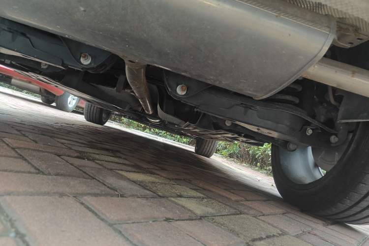 Used Lynk & Co 05 2020 2.0TD Two-Wheel Drive Shine Halo Chassis Rear