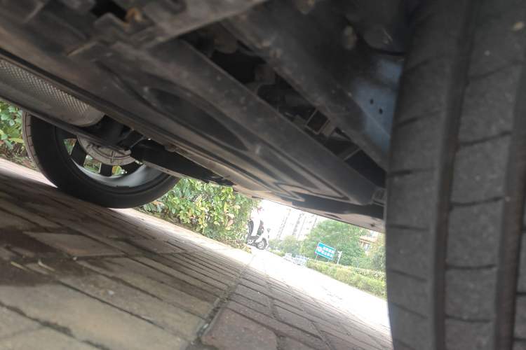 Used Lynk & Co 05 2020 2.0TD Two-Wheel Drive Shine Halo Chassis Rear Left