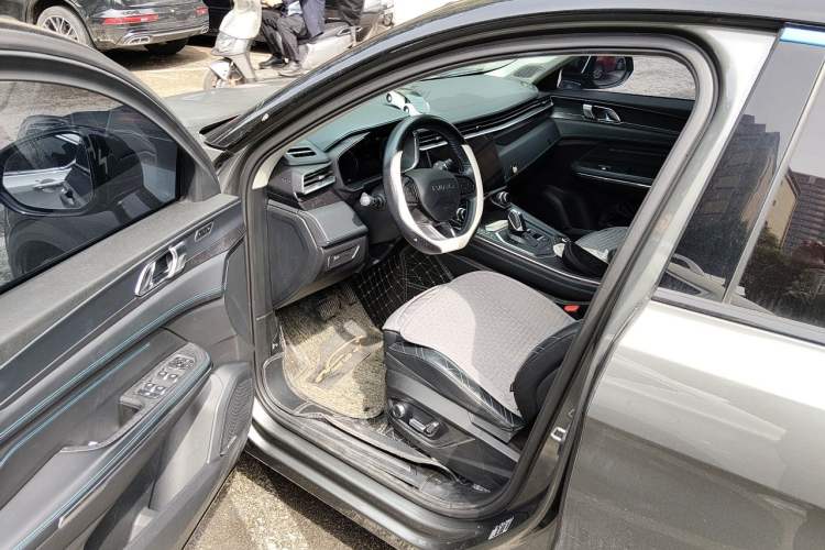 Used Lynk & Co 05 2020 2.0TD Two-Wheel Drive Shine Halo Driver Seat