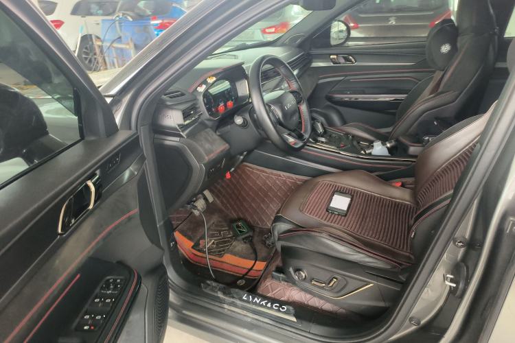 Used Lynk & Co 05 2020 2.0TD Four-Wheel Drive HypeHalo Driver Seat