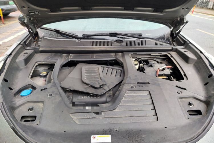 Used Lynk & Co 05 2020 2.0TD Two-Wheel Drive Shine Halo Engine Bay