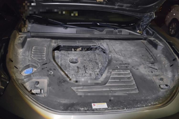 Used Lynk & Co 05 2020 2.0TD Four-Wheel Drive HypeHalo Engine Bay