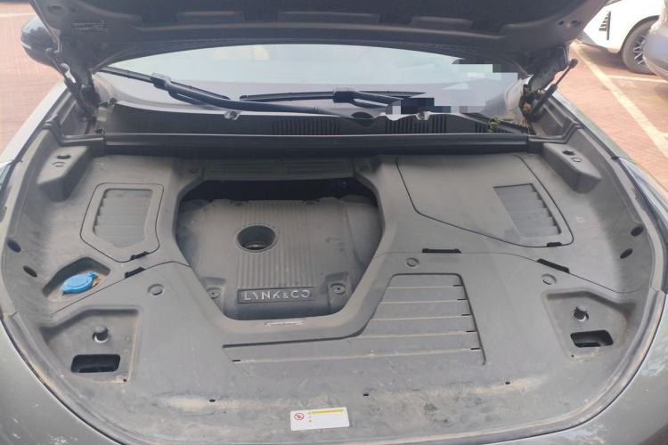 Used Lynk & Co 05 2020 2.0TD Two-Wheel Drive Shine Halo Engine Bay