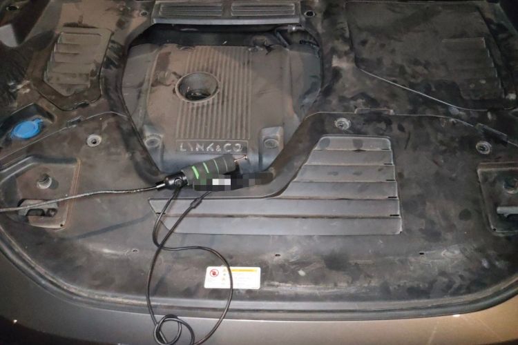 Used Lynk & Co 05 2020 2.0TD Four-Wheel Drive HypeHalo Engine Bay