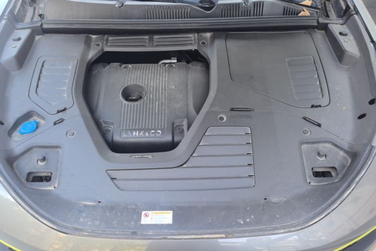 Used Lynk & Co 05 2020 2.0TD Two-Wheel Drive Shine Halo Engine Bay