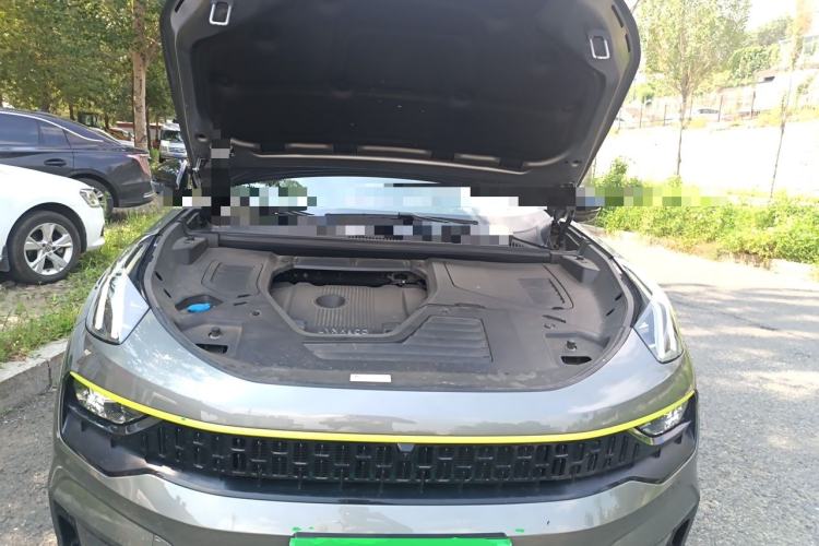 Used Lynk & Co 05 2020 2.0TD Two-Wheel Drive Shine Halo Engine Bay