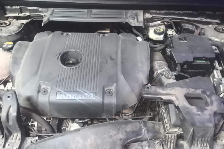 Used Lynk & Co 05 2020 2.0TD Four-Wheel Drive HypeHalo Engine Bay