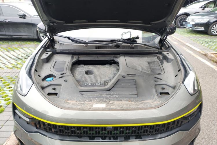 Used Lynk & Co 05 2020 2.0TD Two-Wheel Drive Shine Halo Engine Bay