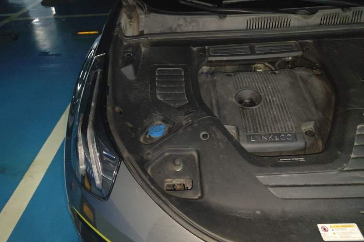 Used Lynk & Co 05 2020 2.0TD Two-Wheel Drive Zhaoyang Plus Engine Bay Right
