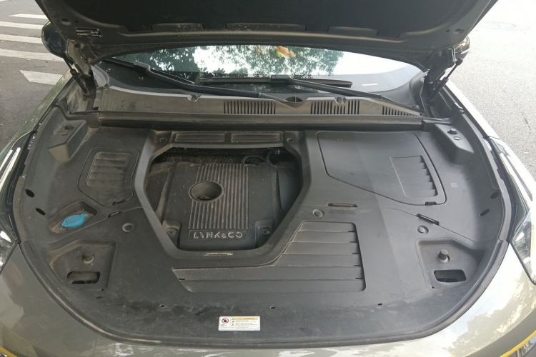 Used Lynk & Co 05 2020 2.0TD Two-Wheel Drive Shine Halo Engine Bay