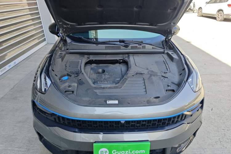 Used Lynk & Co 05 2020 2.0TD Two-Wheel Drive Shine Halo Engine Bay