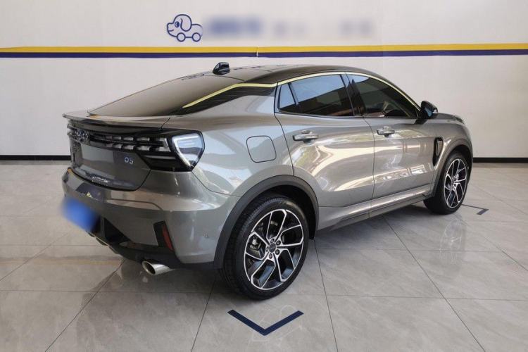 Used Lynk & Co 05 2020 2.0TD Two-Wheel Drive Shine Halo Exterior 2