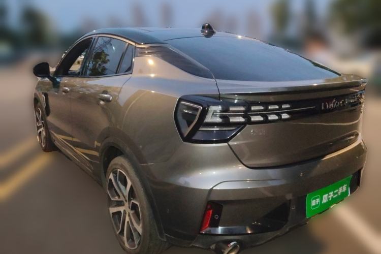 Used Lynk & Co 05 2020 2.0TD Four-Wheel Drive HypeHalo Exterior 2
