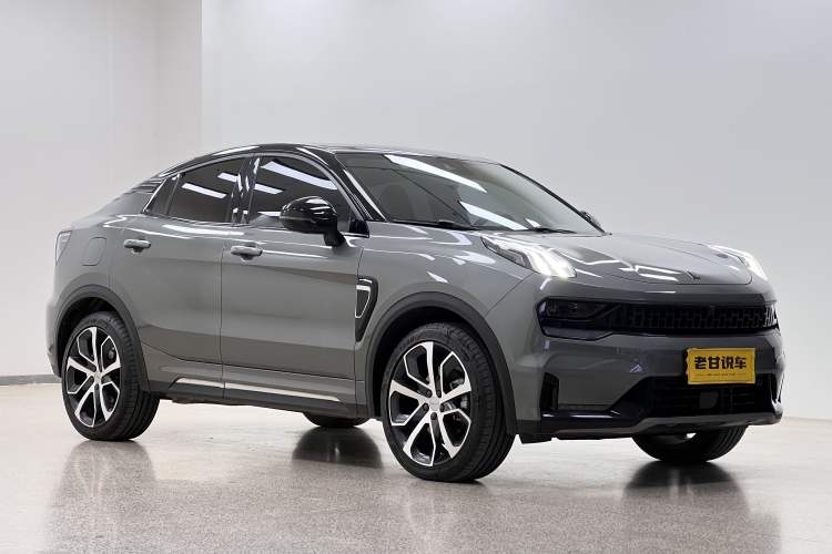 Used Lynk & Co 05 2020 2.0TD Four-Wheel Drive HypeHalo Exterior 2