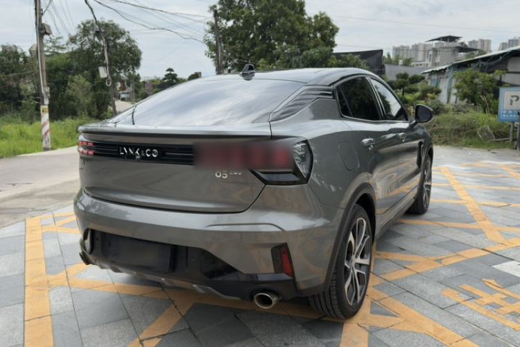 Used Lynk & Co 05 2020 2.0TD Four-Wheel Drive HypeHalo Exterior 3