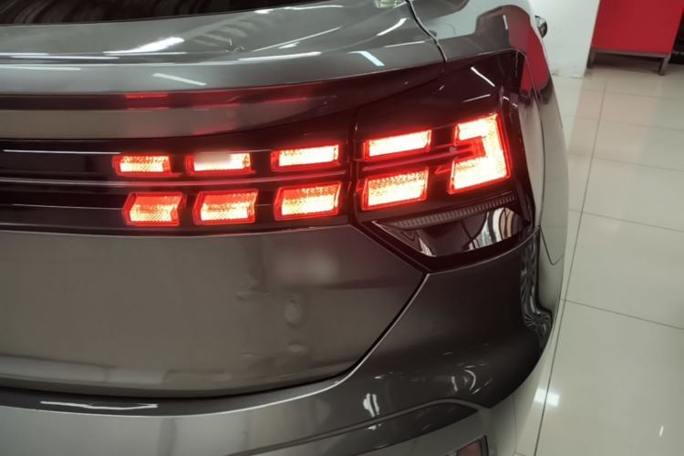 Used Lynk & Co 05 2020 2.0TD Two-Wheel Drive Zhaoyang Plus Exterior 3