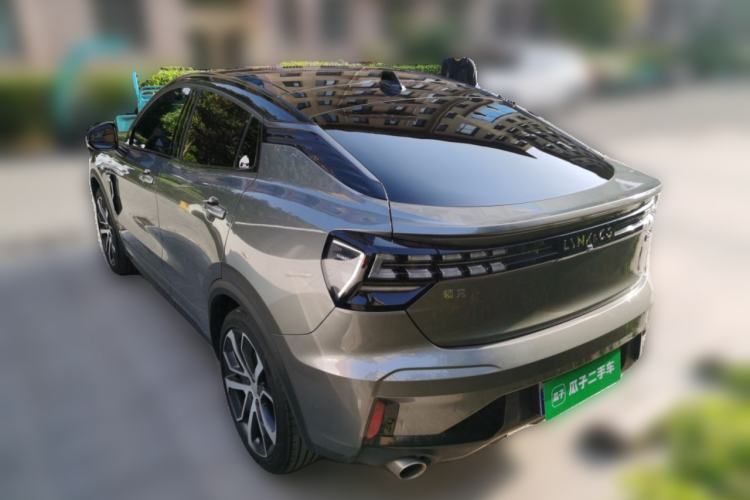 Used Lynk & Co 05 2020 2.0TD Four-Wheel Drive HypeHalo Exterior 3
