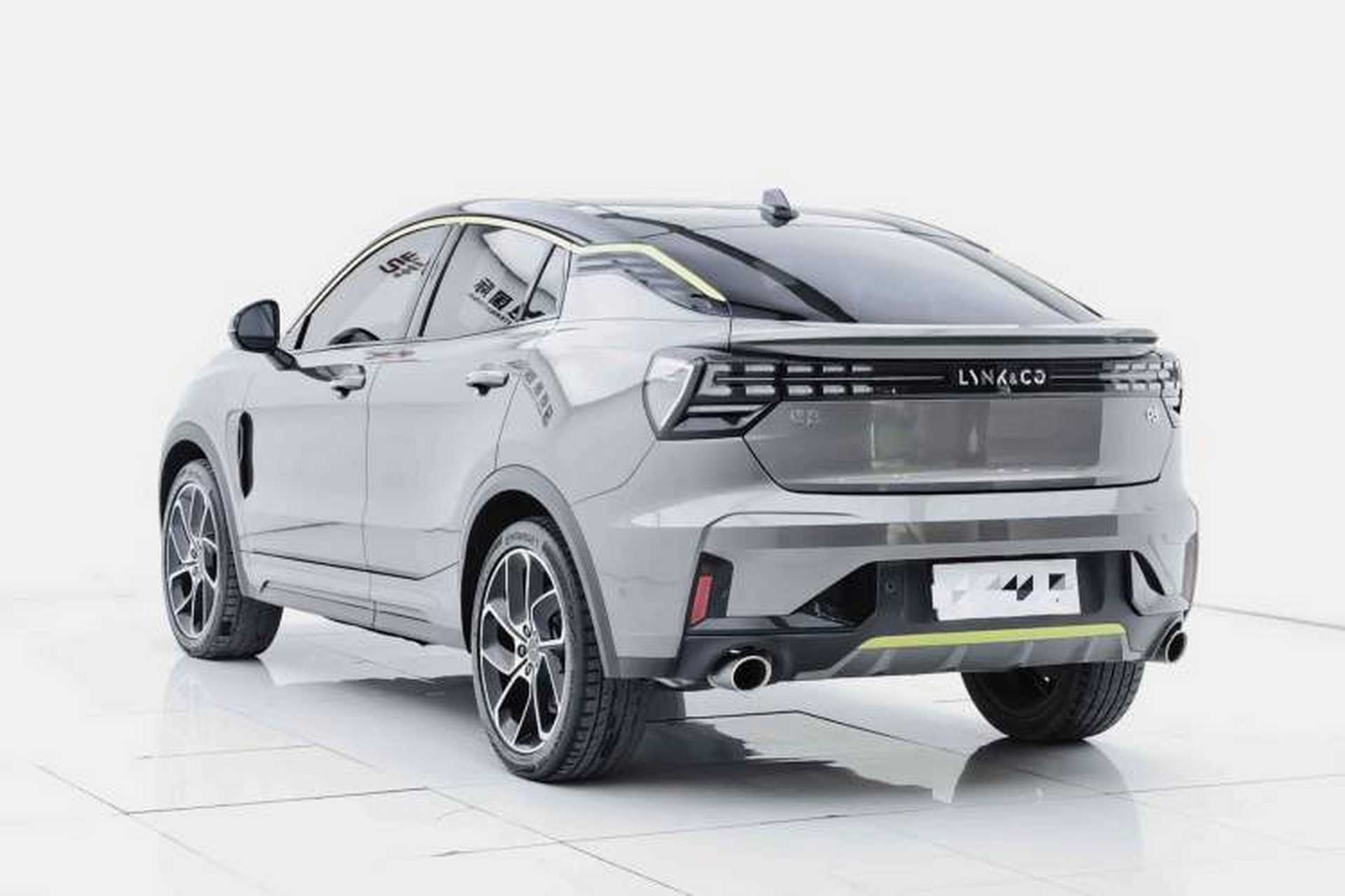 Used Lynk & Co 05 2020 2.0TD Two-Wheel Drive Shine Halo Exterior 3