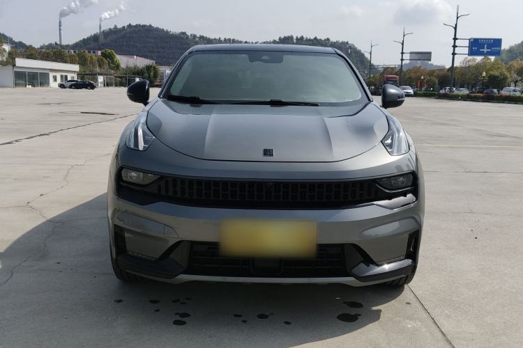 Used Lynk & Co 05 2020 2.0TD Four-Wheel Drive HypeHalo Exterior 3