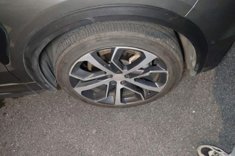 Used Lynk & Co 05 2020 2.0TD Four-Wheel Drive HypeHalo Exterior 4