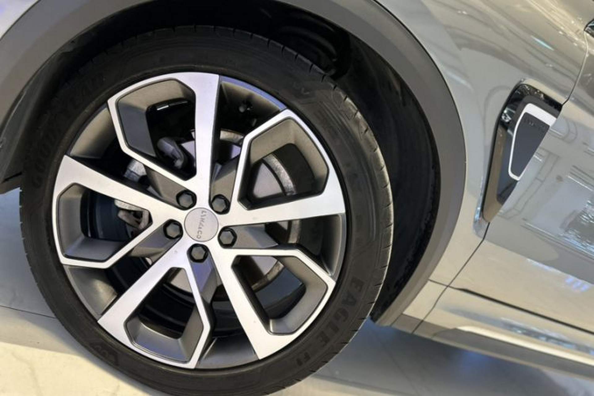 Used Lynk & Co 05 2020 2.0TD Four-Wheel Drive HypeHalo Exterior 4
