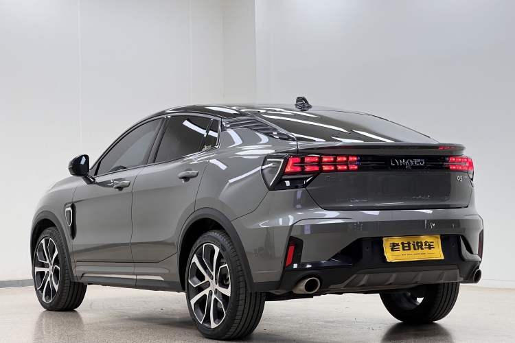 Used Lynk & Co 05 2020 2.0TD Four-Wheel Drive HypeHalo Exterior 4
