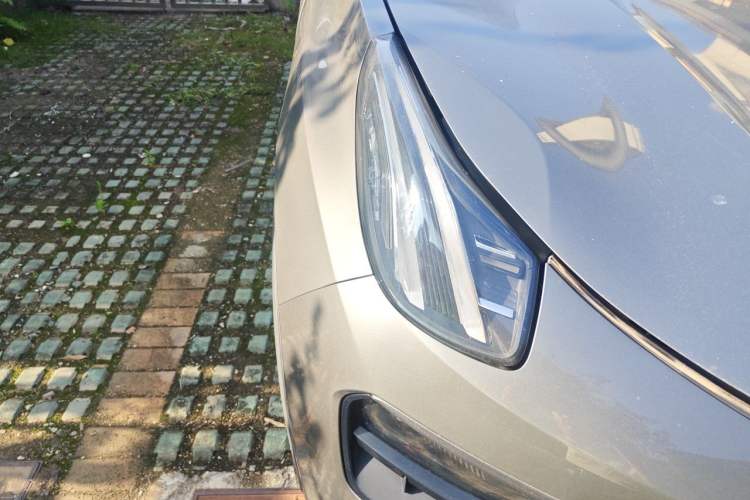 Used Lynk & Co 05 2020 2.0TD Four-Wheel Drive HypeHalo Exterior 6