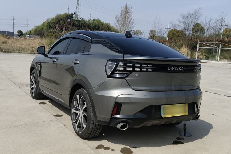 Used Lynk & Co 05 2020 2.0TD Four-Wheel Drive HypeHalo Exterior 7