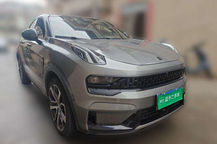 Used Lynk & Co 05 2020 2.0TD Four-Wheel Drive HypeHalo Front Right 45 Deg
