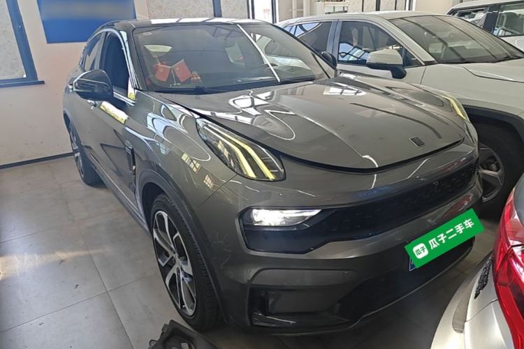 Used Lynk & Co 05 2020 2.0TD Four-Wheel Drive HypeHalo Front Right 45 Deg