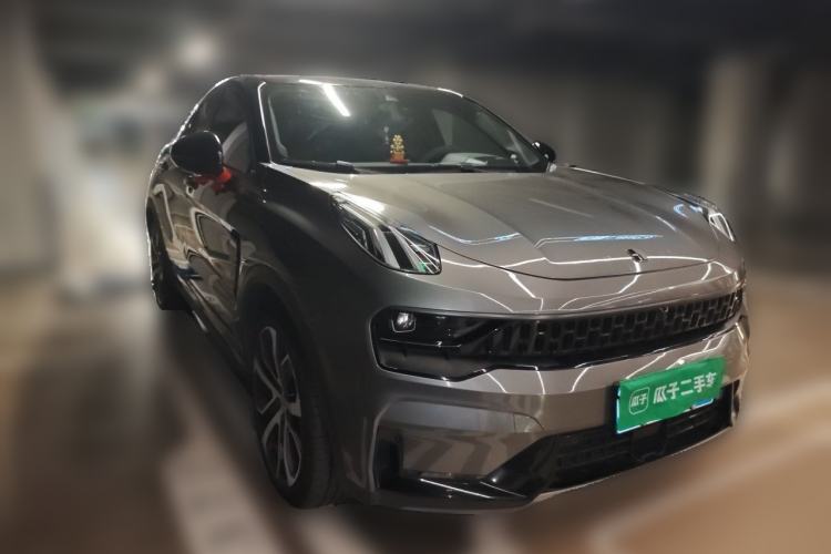 Used Lynk & Co 05 2020 2.0TD Four-Wheel Drive HypeHalo Front Right 45 Deg